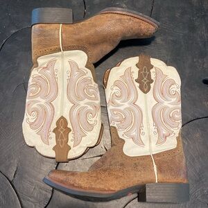 Justin Cowboy Boots